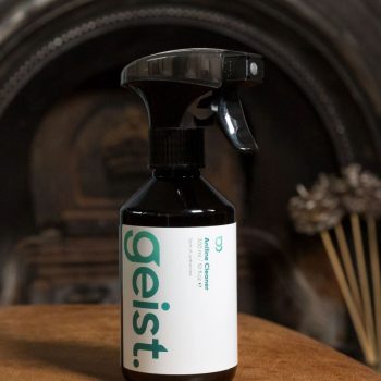 Aniline Cleaner - preparat do czyszczenia skóry anilinowej i semianilinowej